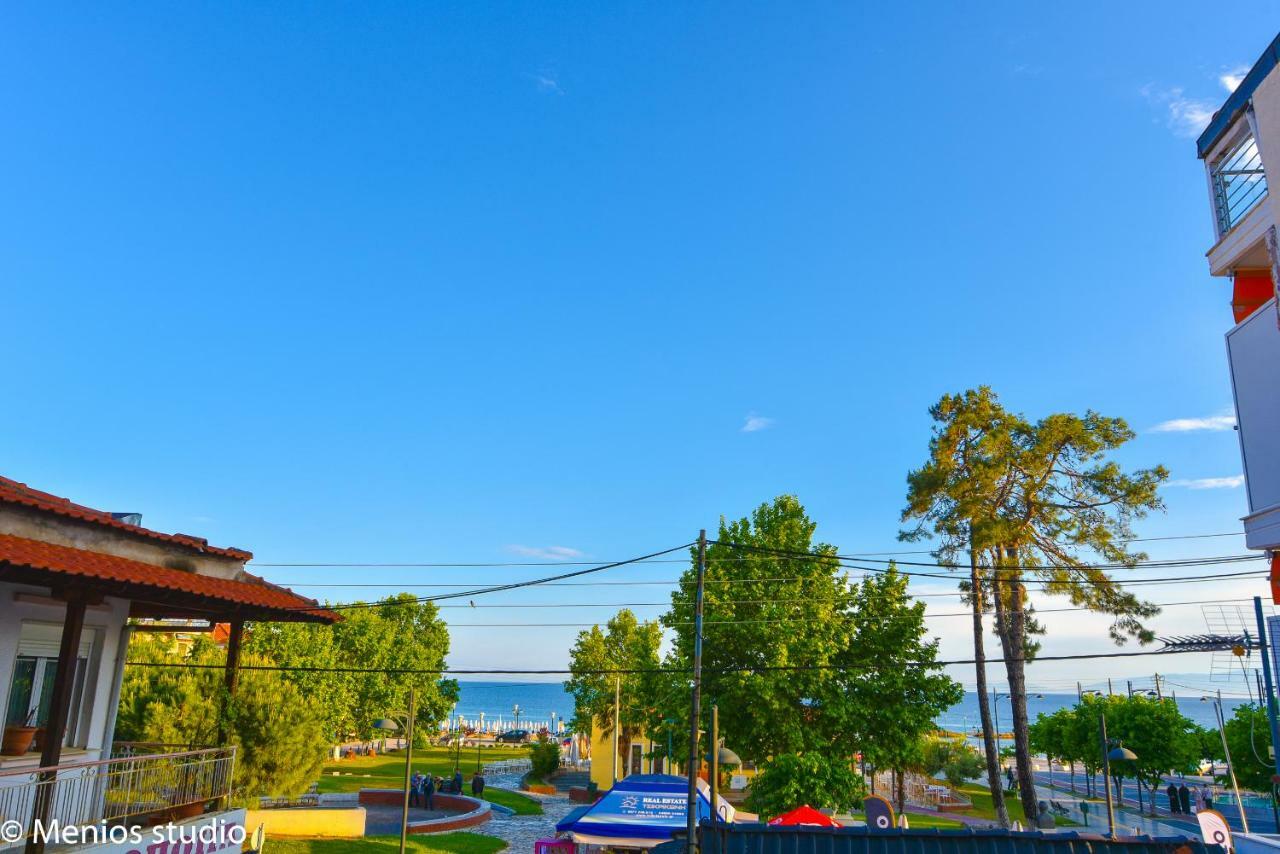 Menios Apartments And Studios Nea Kallikrateia Buitenkant foto