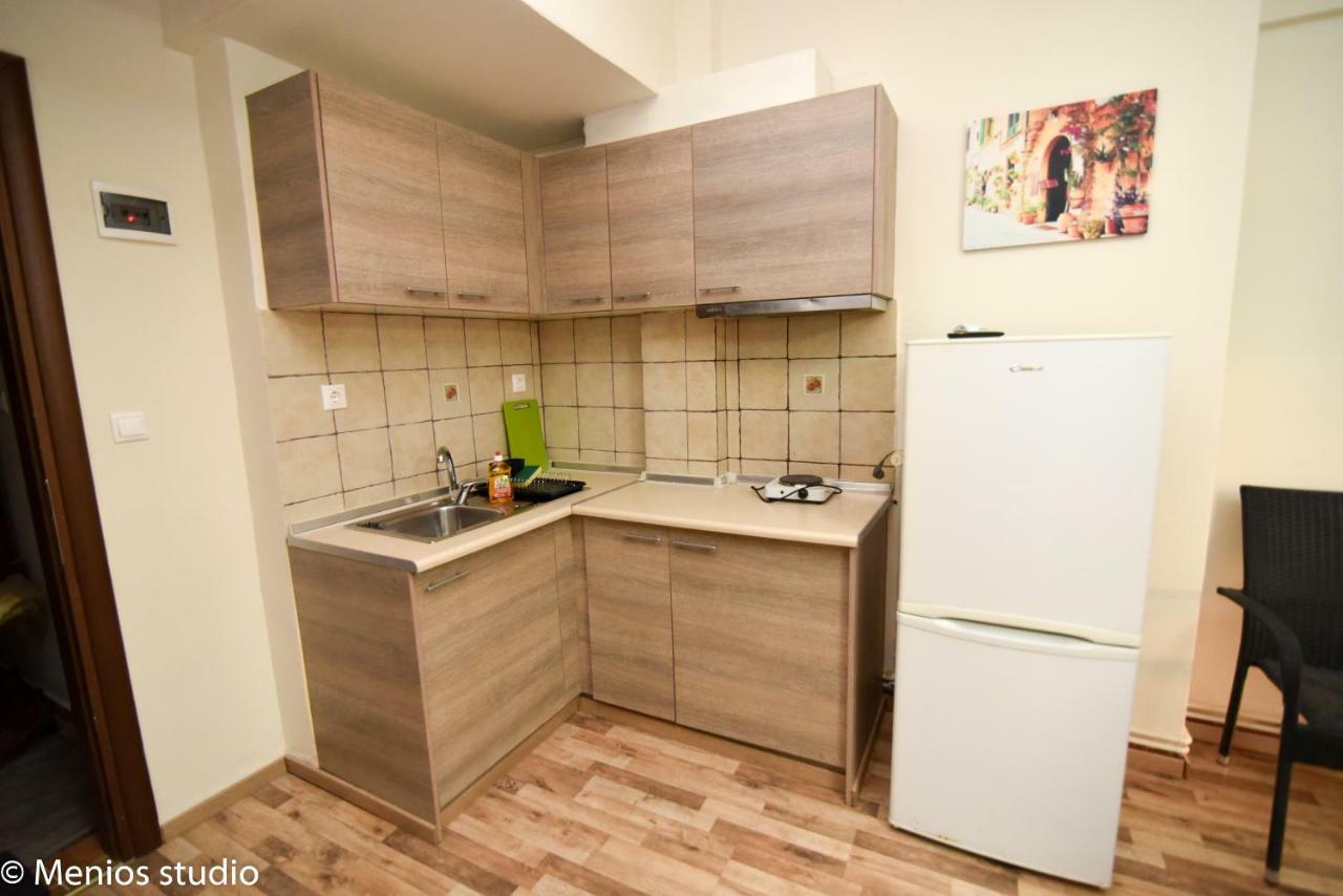 Menios Apartments And Studios Nea Kallikrateia Buitenkant foto