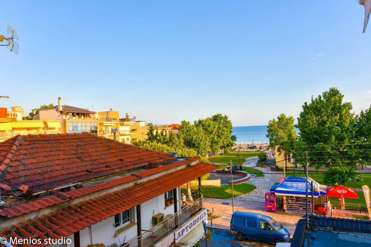 Menios Apartments And Studios Nea Kallikrateia Buitenkant foto