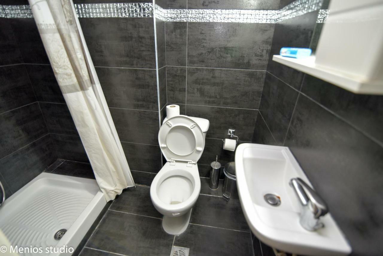 Menios Apartments And Studios Nea Kallikrateia Buitenkant foto